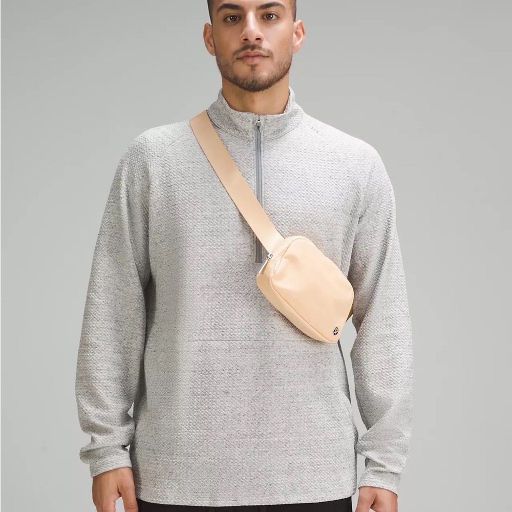 Lululemon Everywhere Belt Bag 1L- Summer Glow
